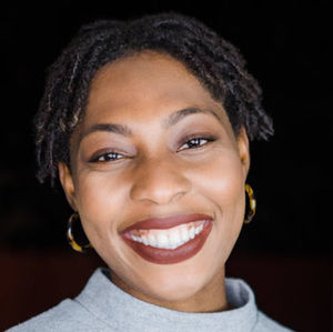 Meet your Posher, Madalyn neg